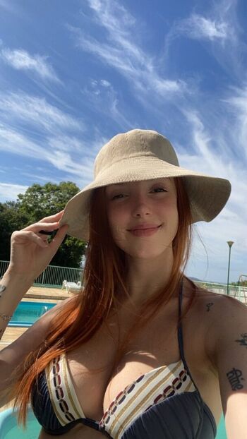 Full leaked Larizinha private photo