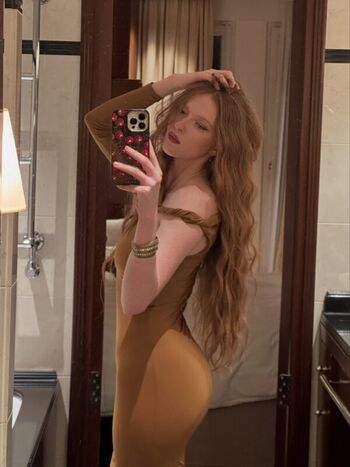 Full leaked Larsen thompson private photo
