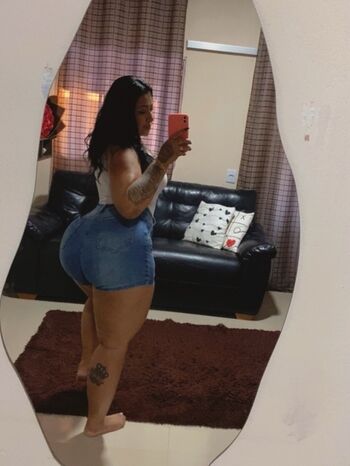 Full leaked Laryssacastro private photo