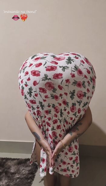 Full leaked Laryssacastro private photo