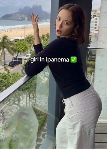 Full leaked Laufey lin private photo