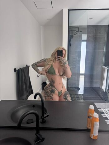 Full leaked Laughlyn tomassi private photo