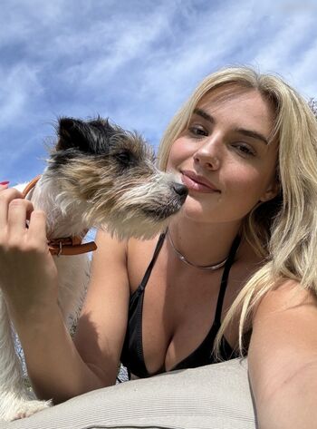 Full leaked Laura block private photo