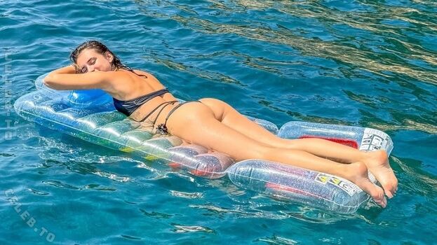 Full leaked Laura borck private photo