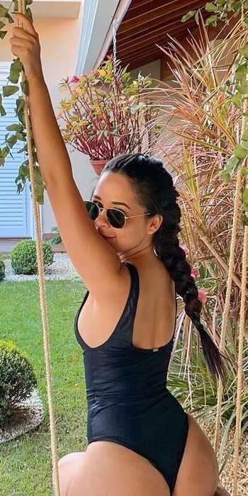 Laura Brito