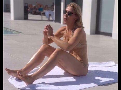 Full leaked Laura hamilton private photo