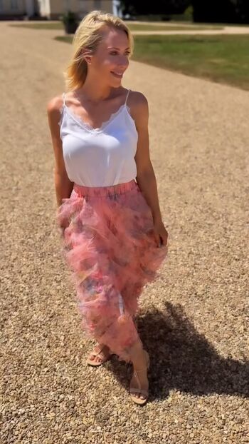 Full leaked Laura hamilton page private photo