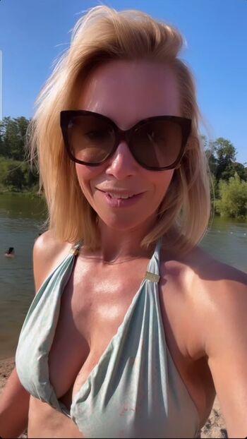 Full leaked Laura hamilton page private photo