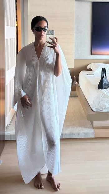 Full leaked Laura harrier private photo