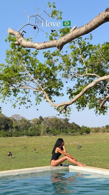 Full leaked Laura harrier private photo