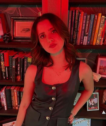 Full leaked Laura marano private photo