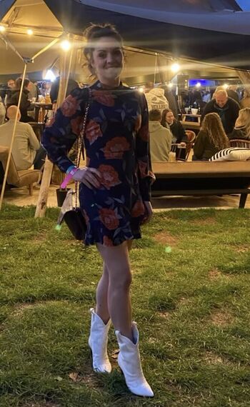 Full leaked Laura tobin private photo