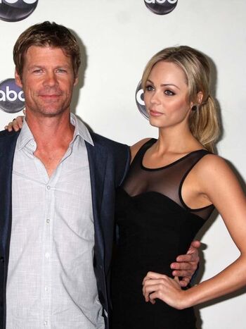 Full leaked Laura vandervoort private photo