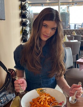 Full leaked Laurafermann page private photo