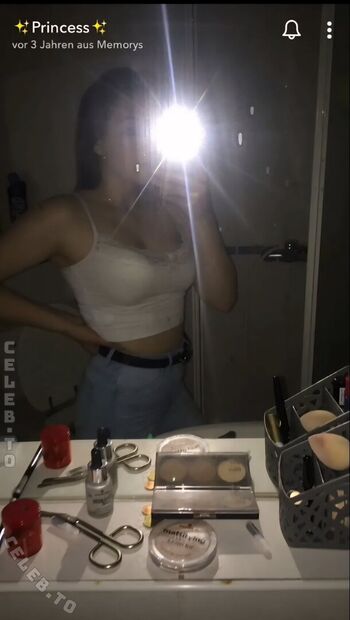 Full leaked Laurajane private photo