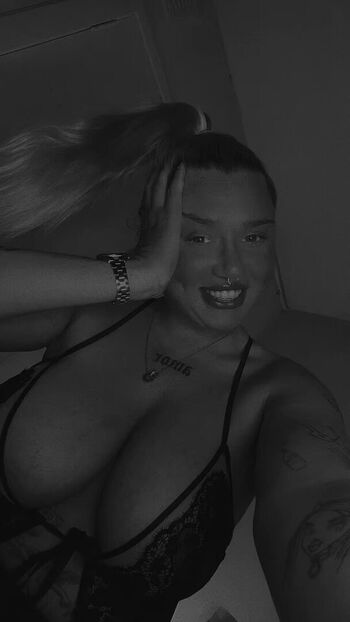 Full leaked Laurajmclean private photo