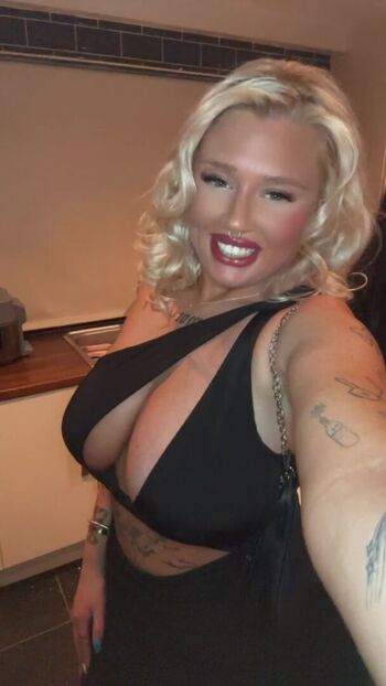 Full leaked Laurajmclean private photo