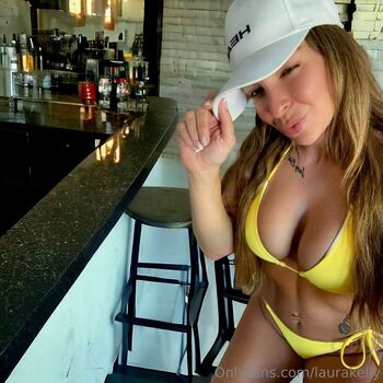 laurakelly