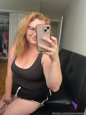 Full leaked Lauraleslie private photo