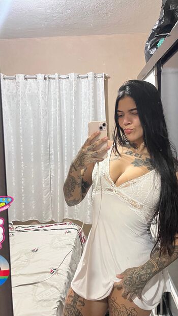 Full leaked Lauralopx page private photo