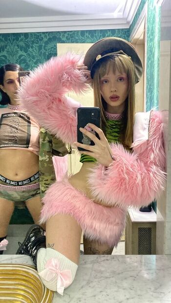 Full leaked Laurasad private photo