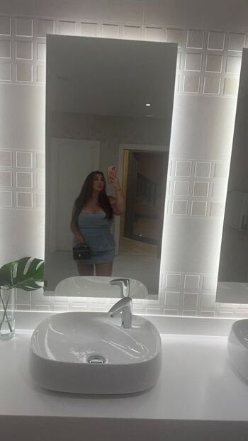Lauren Goodger