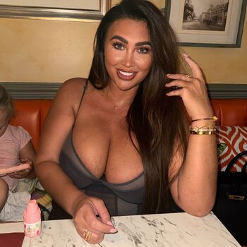 Full leaked Lauren goodger private photo