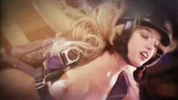 Full leaked Lauren hart private photo