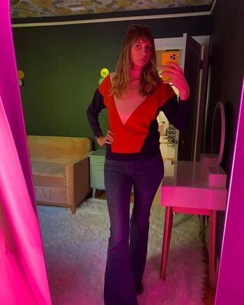 Full leaked Lauren lapkus page private photo