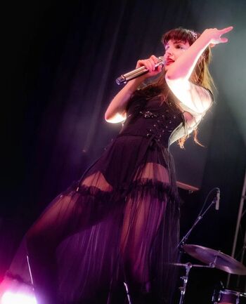 Full leaked Lauren mayberry private photo