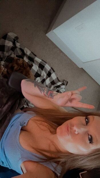 Full leaked Laurencake private photo