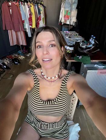 Full leaked Laury thilleman private photo