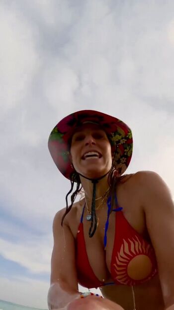 Laury Thilleman