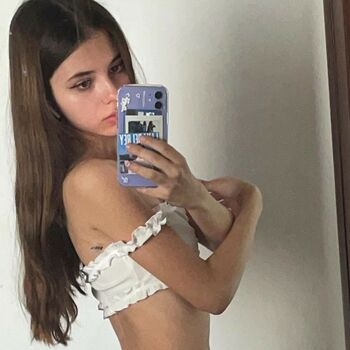Full leaked Lawwender private photo
