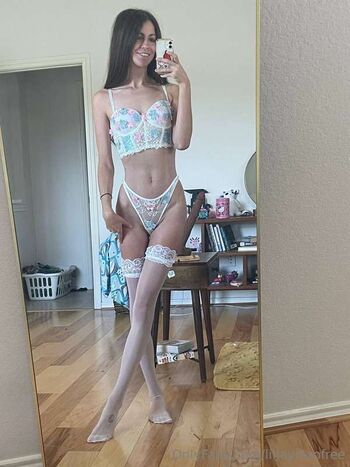 Full leaked Layla private photo