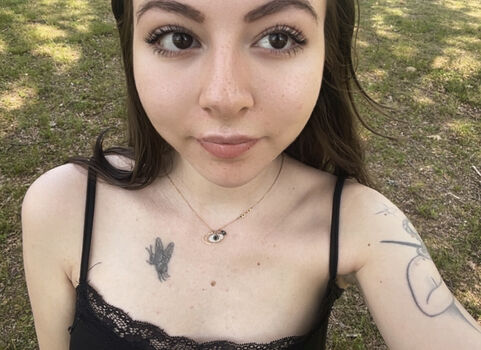Full leaked Laylubug private photo