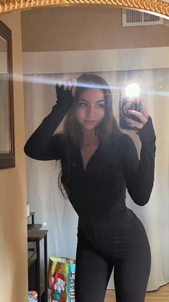 Full leaked Laylubug private photo
