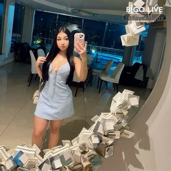 Full leaked Layszinhaa private photo