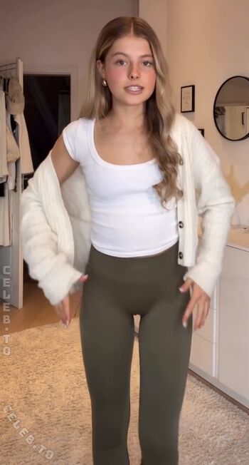Full leaked Lea alena private photo