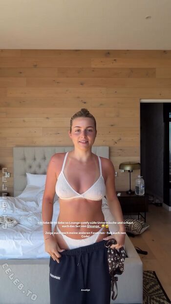 Full leaked Lea breuer page private photo