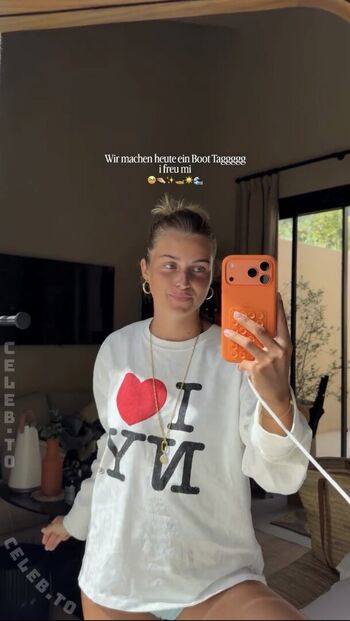 Full leaked Lea breuer private photo