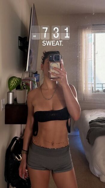 Full leaked Lea crigger private photo
