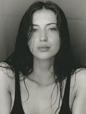 Full leaked Lea meniel page private photo