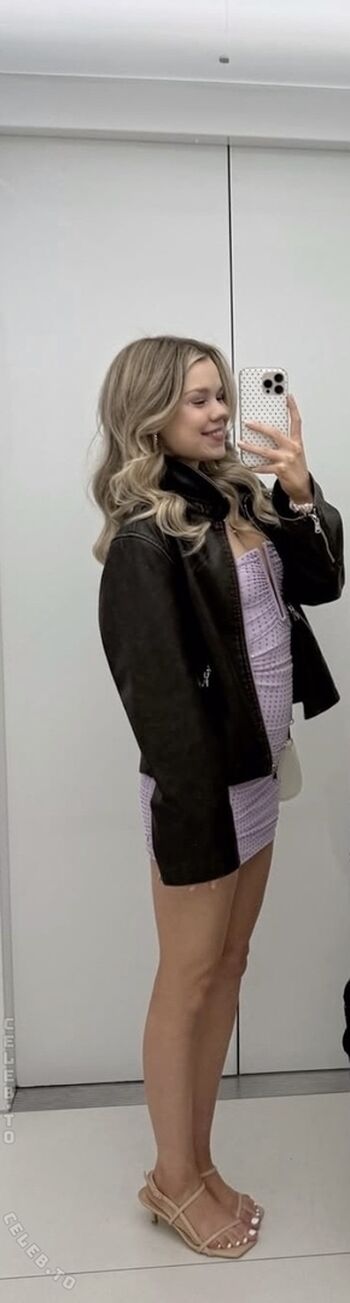 Full leaked Lea peach private photo