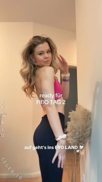 Full leaked Lea peach private photo
