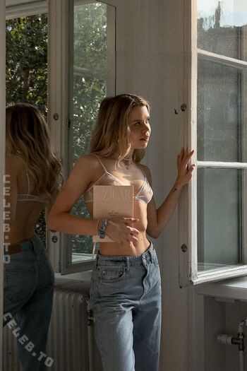 Full leaked Lea peach private photo