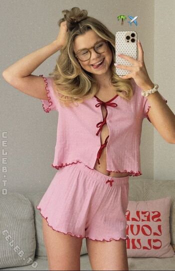Full leaked Lea peach private photo