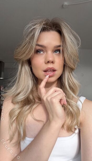 Full leaked Lea peach private photo