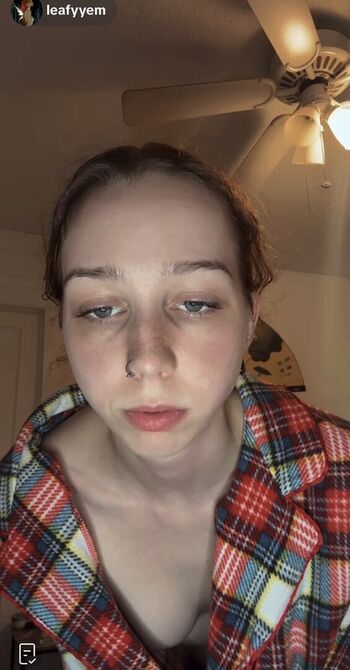 Full leaked Leafyem private photo