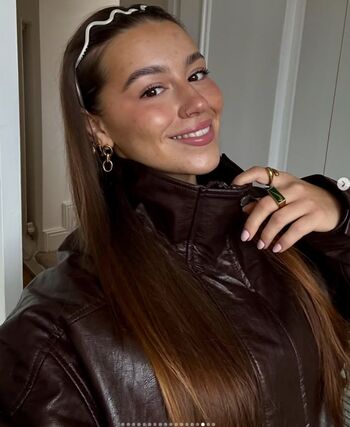 Full leaked Leah davies private photo